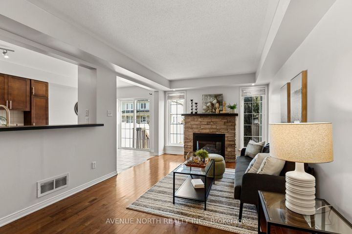 Photo 6 at 402 Ashbourne Crescent, Nepean (Stonebridge), Ottawa