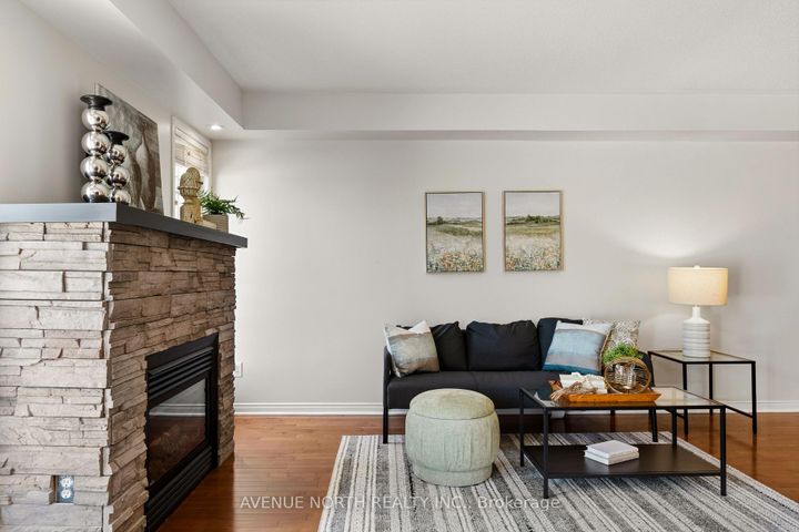 Photo 8 at 402 Ashbourne Crescent, Nepean (Stonebridge), Ottawa