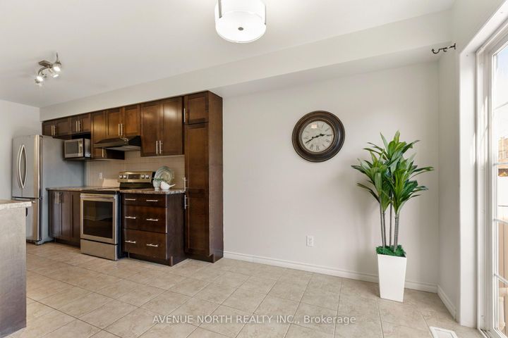 Photo 16 at 402 Ashbourne Crescent, Nepean (Stonebridge), Ottawa
