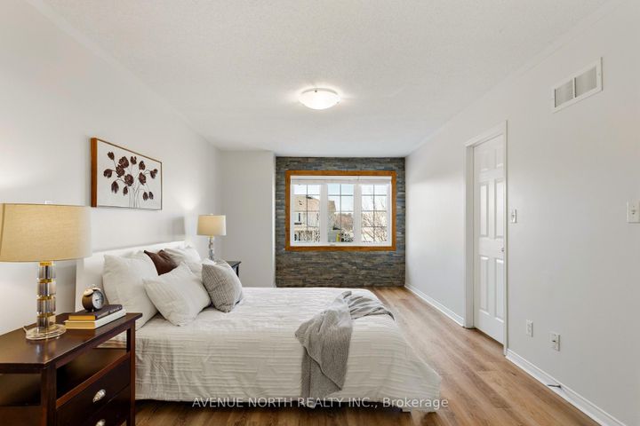 Photo 19 at 402 Ashbourne Crescent, Nepean (Stonebridge), Ottawa