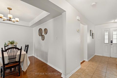 Photo 4 at 402 Ashbourne Crescent, Nepean (Stonebridge), Ottawa