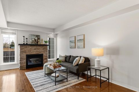 Photo 7 at 402 Ashbourne Crescent, Nepean (Stonebridge), Ottawa