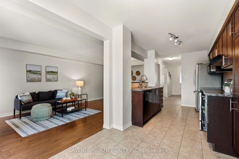 Photo 11 at 402 Ashbourne Crescent, Nepean (Stonebridge), Ottawa