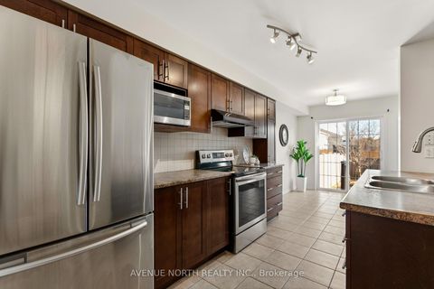 Photo 12 at 402 Ashbourne Crescent, Nepean (Stonebridge), Ottawa