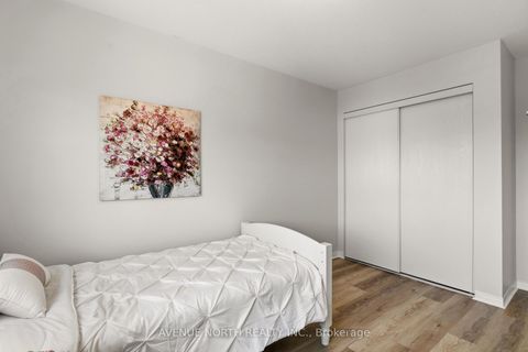 Photo 27 at 402 Ashbourne Crescent, Nepean (Stonebridge), Ottawa