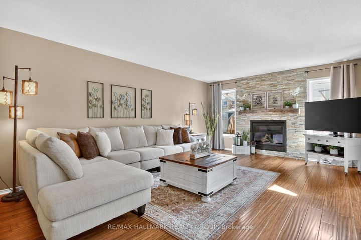 Photo 8 at 54 Charleston Street, Nepean (Strandherd), Ottawa