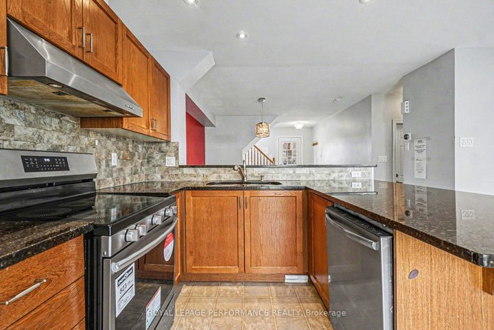 Photo 12 at 2733 Grand Canal Street, Nepean (Half Moon Bay), Ottawa