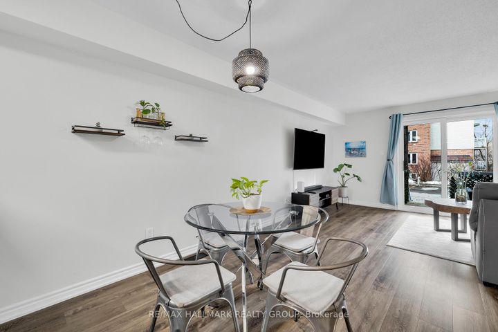 Photo 12 at 1344 Guthrie Street, Nepean (Leslie Park), Ottawa