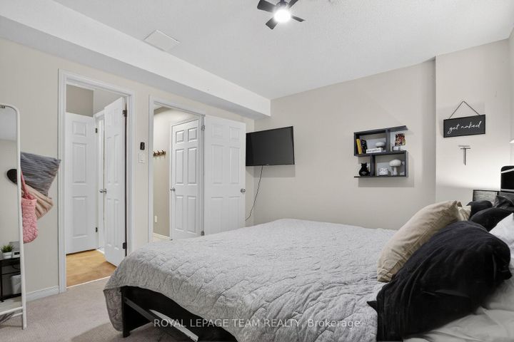 Photo 15 at 255 Deercroft Avenue, Nepean (Longfields), Ottawa