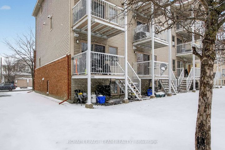 Photo 23 at 255 Deercroft Avenue, Nepean (Longfields), Ottawa