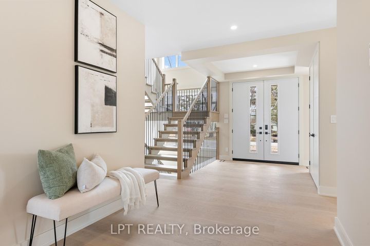 Photo 3 at 15 Briggs Avenue, Nepean (Pineglen/Country Place), Ottawa