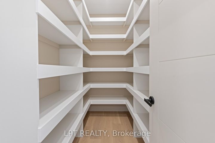 Photo 9 at 15 Briggs Avenue, Nepean (Pineglen/Country Place), Ottawa