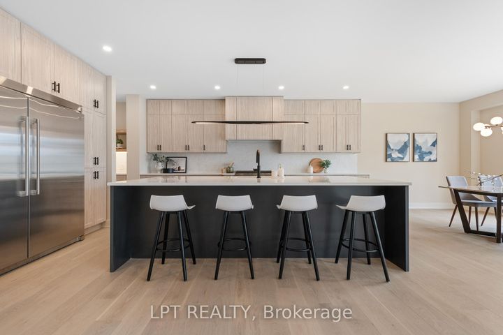 Photo 13 at 15 Briggs Avenue, Nepean (Pineglen/Country Place), Ottawa