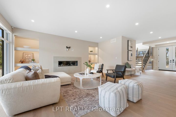 Photo 17 at 15 Briggs Avenue, Nepean (Pineglen/Country Place), Ottawa