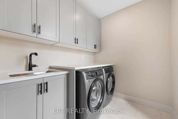 Photo 22 at 15 Briggs Avenue, Nepean (Pineglen/Country Place), Ottawa