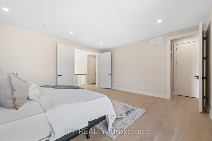 Photo 25 at 15 Briggs Avenue, Nepean (Pineglen/Country Place), Ottawa