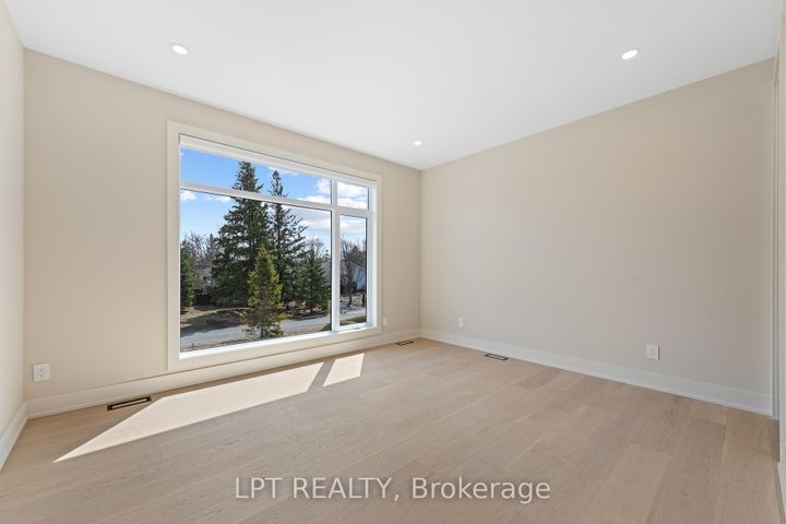 Photo 32 at 15 Briggs Avenue, Nepean (Pineglen/Country Place), Ottawa