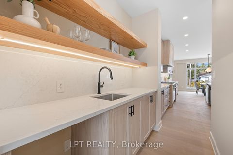 Photo 7 at 15 Briggs Avenue, Nepean (Pineglen/Country Place), Ottawa