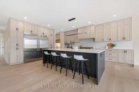 Photo 14 at 15 Briggs Avenue, Nepean (Pineglen/Country Place), Ottawa