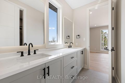 Photo 37 at 15 Briggs Avenue, Nepean (Pineglen/Country Place), Ottawa