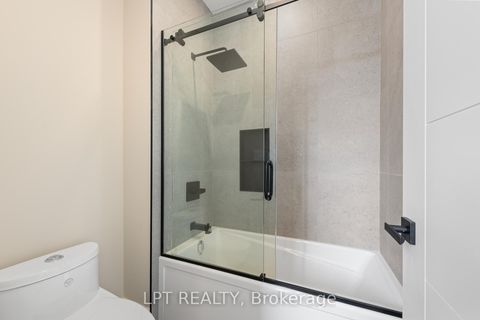 Photo 38 at 15 Briggs Avenue, Nepean (Pineglen/Country Place), Ottawa