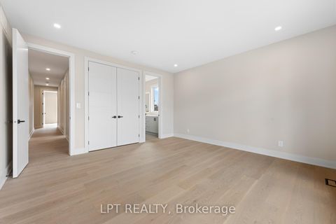 Photo 40 at 15 Briggs Avenue, Nepean (Pineglen/Country Place), Ottawa