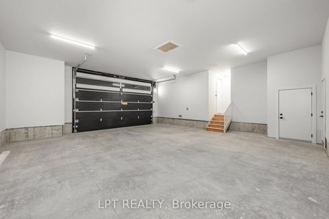 Photo 41 at 15 Briggs Avenue, Nepean (Pineglen/Country Place), Ottawa