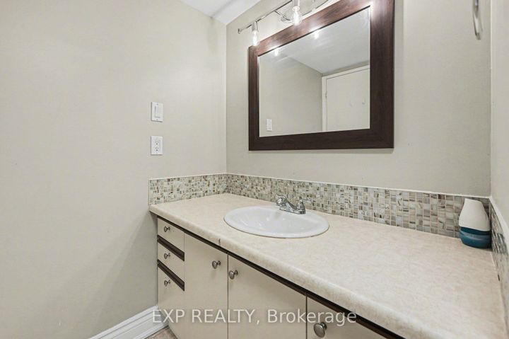 Photo 15 at 404 - 80 Sandcastle Drive, Nepean (Leslie Park), Ottawa