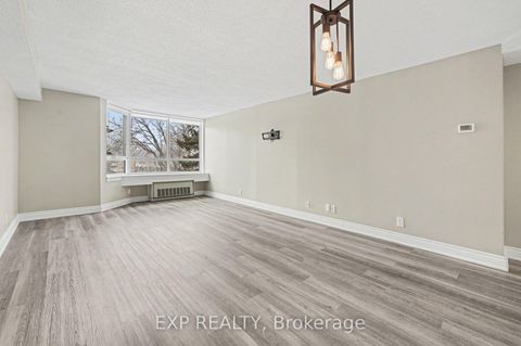 Photo 3 at 404 - 80 Sandcastle Drive, Nepean (Leslie Park), Ottawa