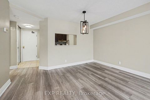 Photo 5 at 404 - 80 Sandcastle Drive, Nepean (Leslie Park), Ottawa