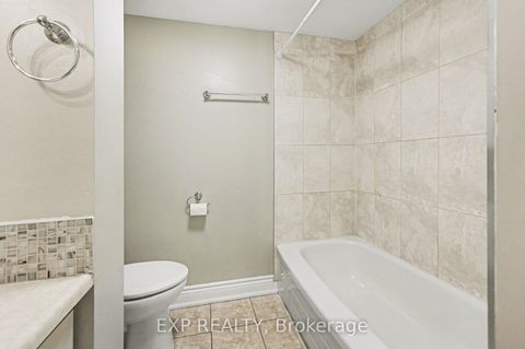 Photo 13 at 404 - 80 Sandcastle Drive, Nepean (Leslie Park), Ottawa