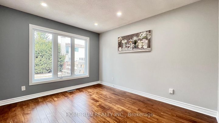 Photo 5 at 184 Pinetrail Crescent, Nepean (Centrepointe), Ottawa