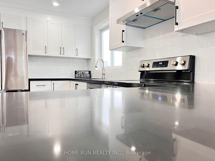 Photo 9 at 184 Pinetrail Crescent, Nepean (Centrepointe), Ottawa