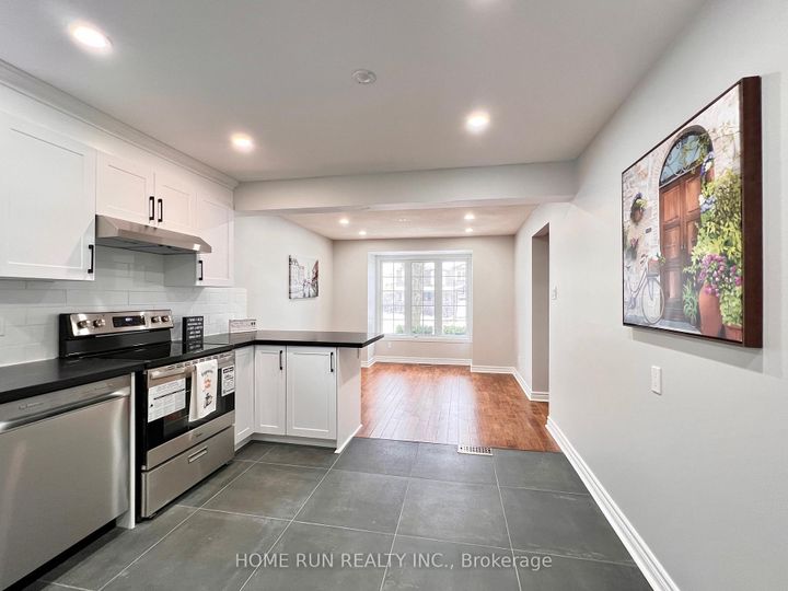 Photo 11 at 184 Pinetrail Crescent, Nepean (Centrepointe), Ottawa