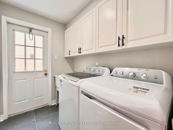 Photo 13 at 184 Pinetrail Crescent, Nepean (Centrepointe), Ottawa