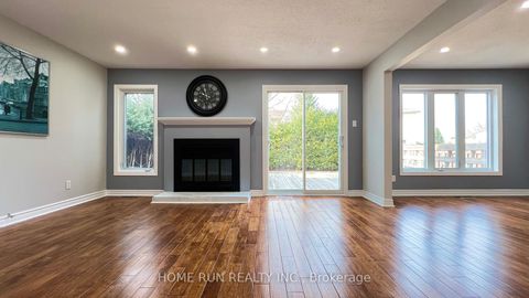 Photo 4 at 184 Pinetrail Crescent, Nepean (Centrepointe), Ottawa