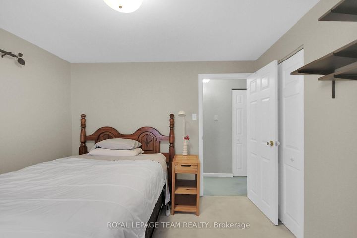 Photo 20 at 962 Dynes Road, Nepean (Carleton Square), Ottawa