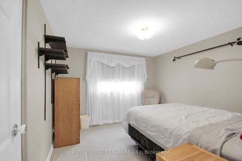 Photo 21 at 962 Dynes Road, Nepean (Carleton Square), Ottawa