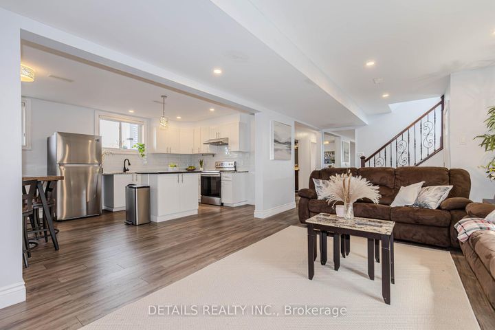 Photo 29 at 7 Kerry Crescent, Nepean (City View/Skyline/Fisher Heights/Parkwood Hills), Ottawa