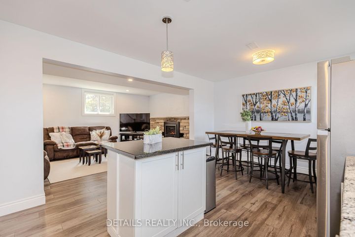 Photo 32 at 7 Kerry Crescent, Nepean (City View/Skyline/Fisher Heights/Parkwood Hills), Ottawa