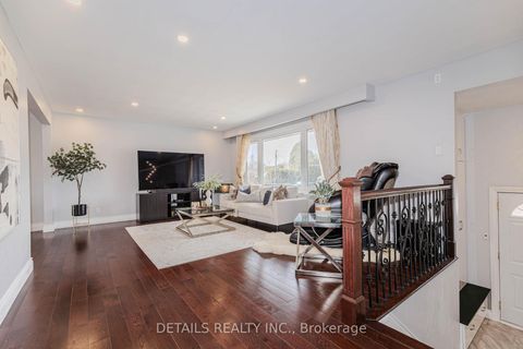 Photo 4 at 7 Kerry Crescent, Nepean (City View/Skyline/Fisher Heights/Parkwood Hills), Ottawa