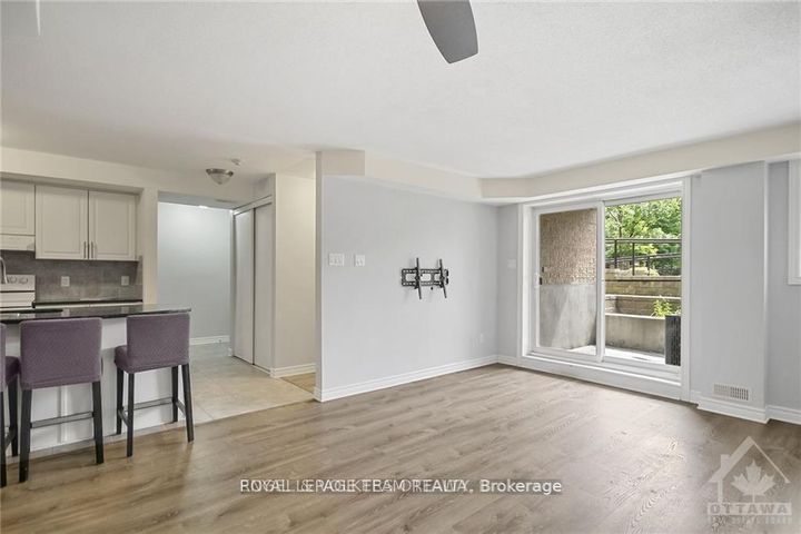 Photo 5 at 2 - 46 Barnstone Drive, Nepean (Barrhaven East), Ottawa