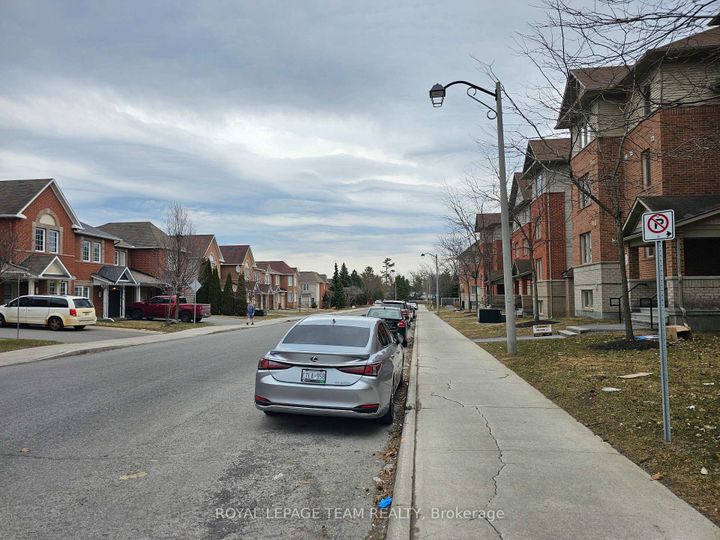 Photo 22 at 2 - 46 Barnstone Drive, Nepean (Barrhaven East), Ottawa