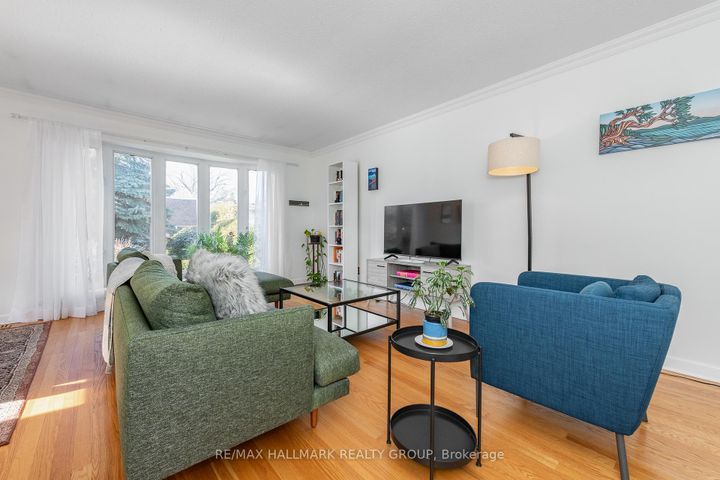 Photo 7 at 20 Mulvagh Avenue, Nepean (Borden Farm/Stewart Farm/Carleton Heights/Parkwood Hills), Ottawa