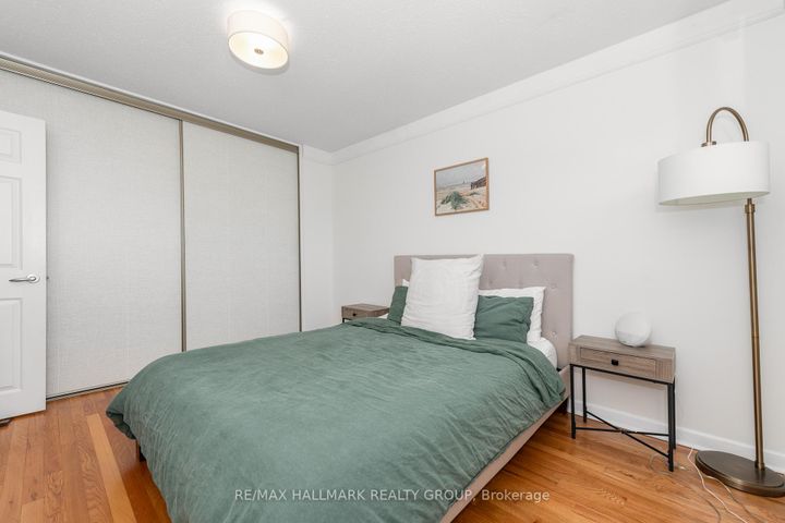 Photo 18 at 20 Mulvagh Avenue, Nepean (Borden Farm/Stewart Farm/Carleton Heights/Parkwood Hills), Ottawa