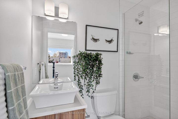 Photo 11 at 77 Cherry Blossom Private, Nepean (Redwood Park), Ottawa