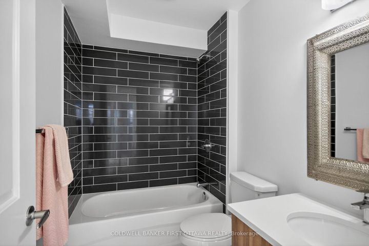 Photo 13 at 77 Cherry Blossom Private, Nepean (Redwood Park), Ottawa