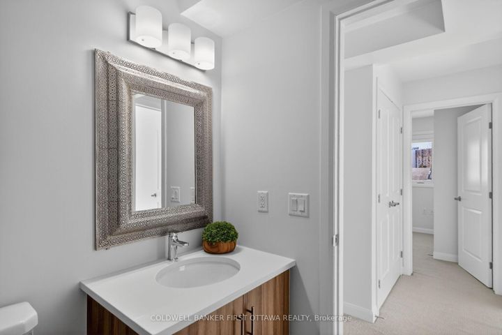 Photo 14 at 77 Cherry Blossom Private, Nepean (Redwood Park), Ottawa