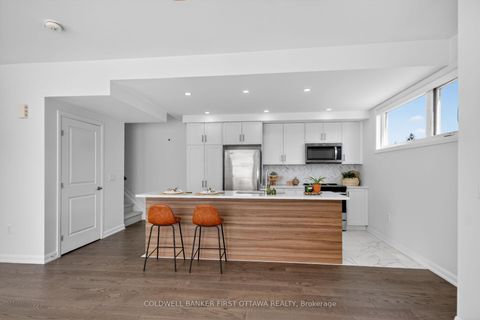 Photo 4 at 77 Cherry Blossom Private, Nepean (Redwood Park), Ottawa