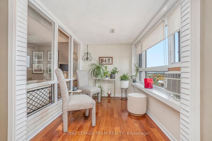 Photo 13 at 705 - 1356 Meadowlands Drive E, Nepean (Borden Farm/Stewart Farm/Carleton Heights/Parkwood Hills), Ottawa